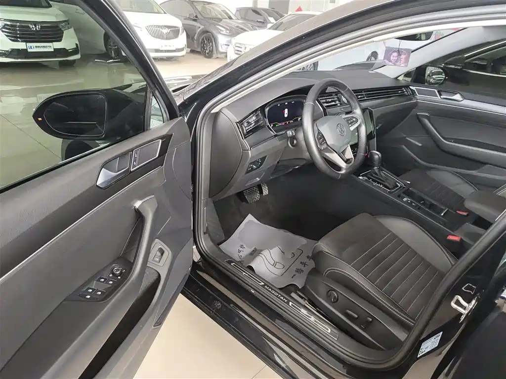 Volkswagen Magotan 2020 330TSI DSG Luxury фото 16