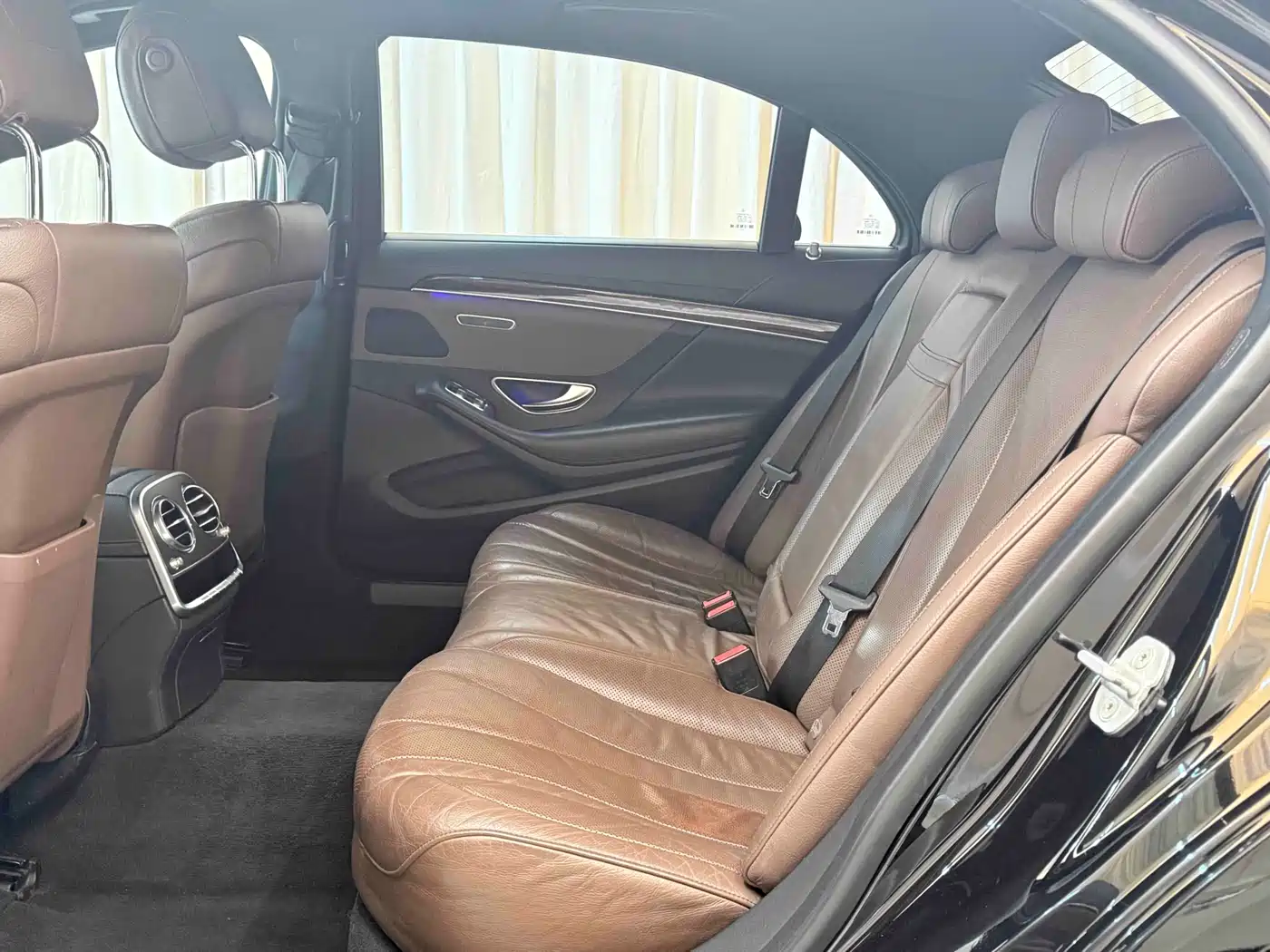 Mercedes-Benz S-Class 2016 S 320 L Business Edition фото 7