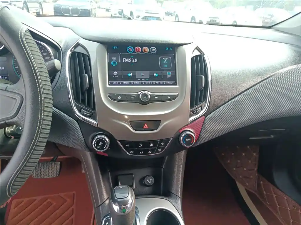 Chevrolet Cruze 2018 Facelift 320 Automatic Pioneer Edition фото 13