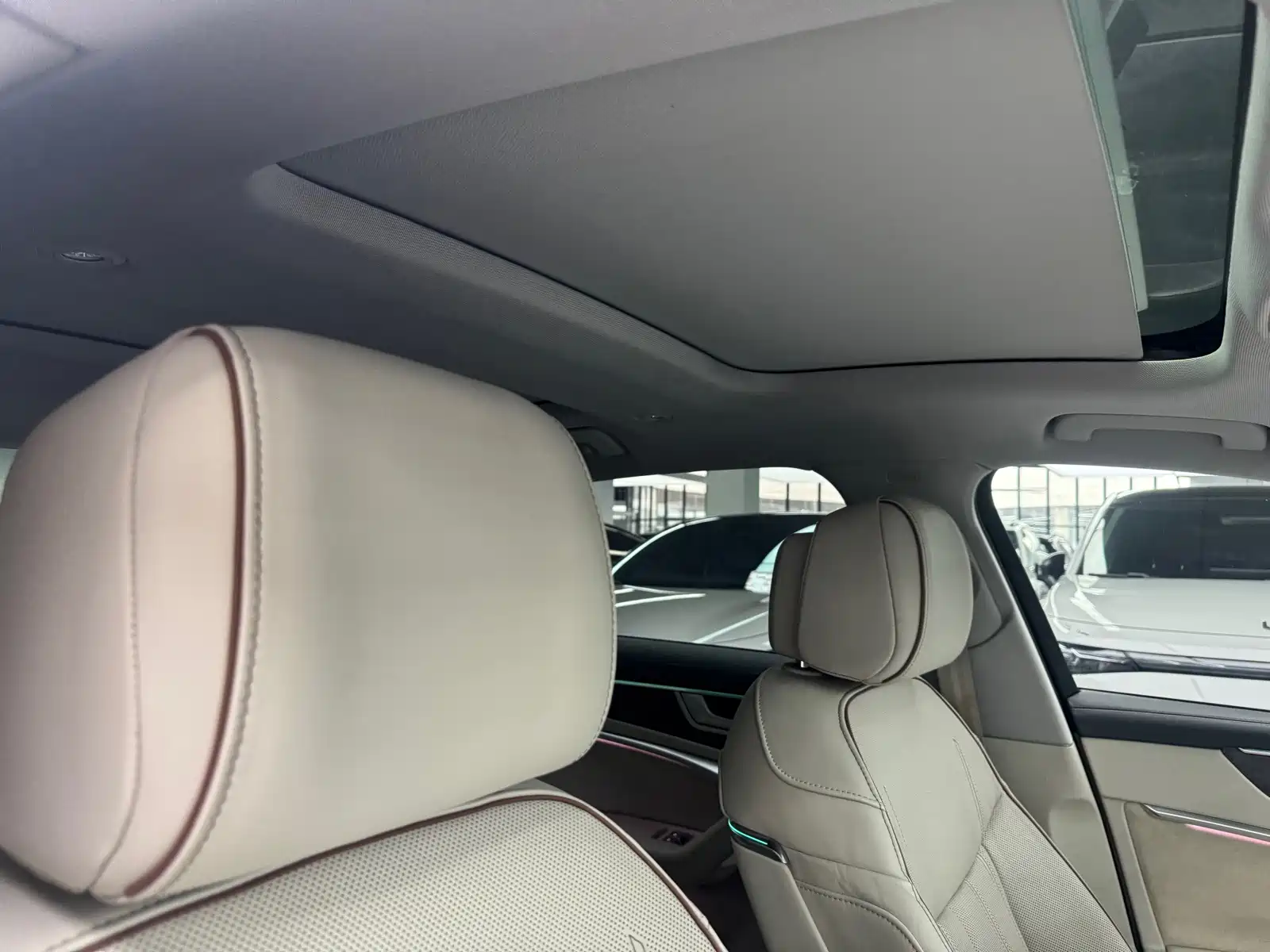 Фото 13 - Audi A6L