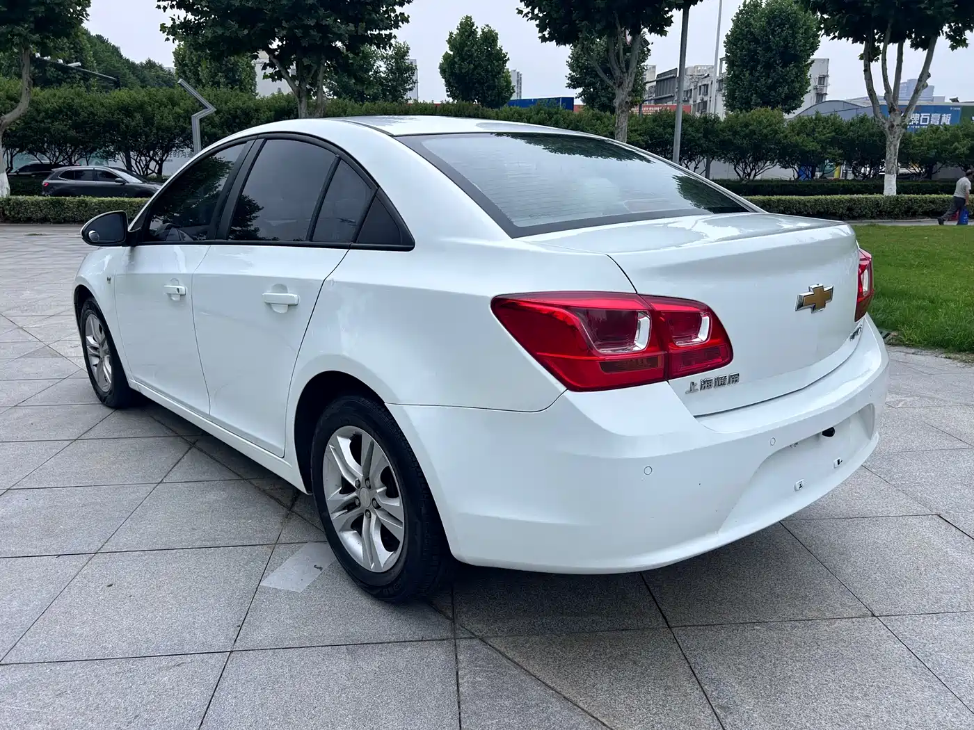 Chevrolet Cruze 2015 1.5L Classic SE AT фото 2