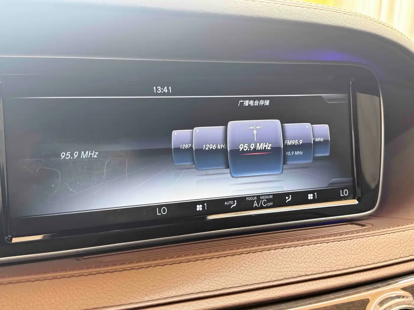 Mercedes-Benz S-Class 2016 S 320 L Business Edition фото 15