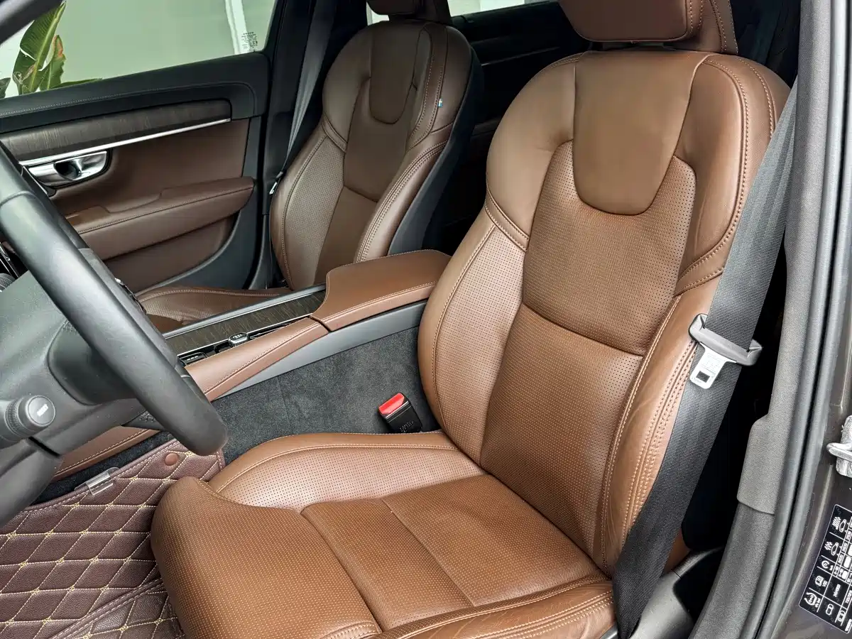 Volvo V90 2021 2021 Model Cross Country B5 AWD Premium Smart Edition