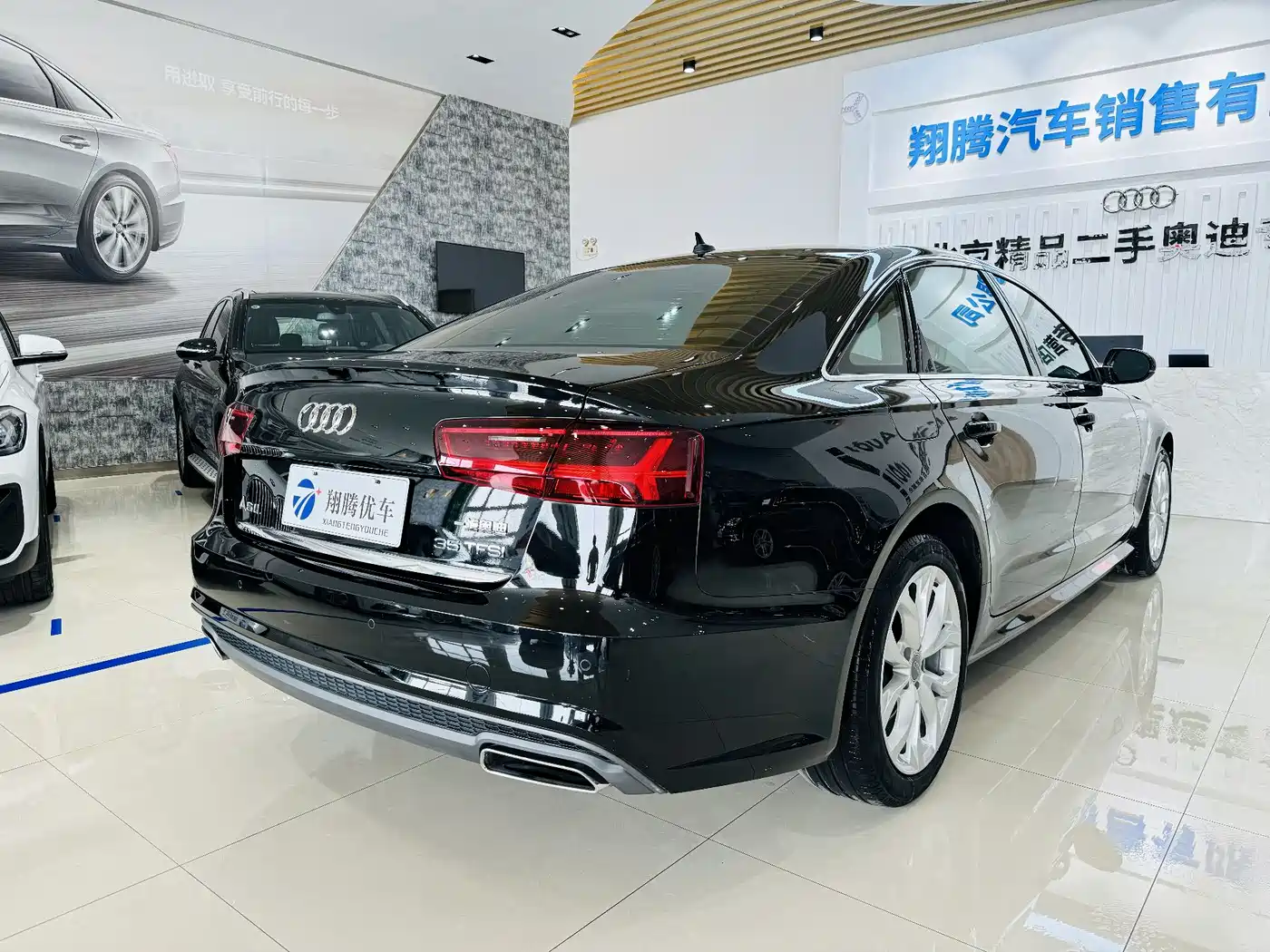 Audi A6L 2018 30th Anniversary 35 TFSI Fashion фото 4