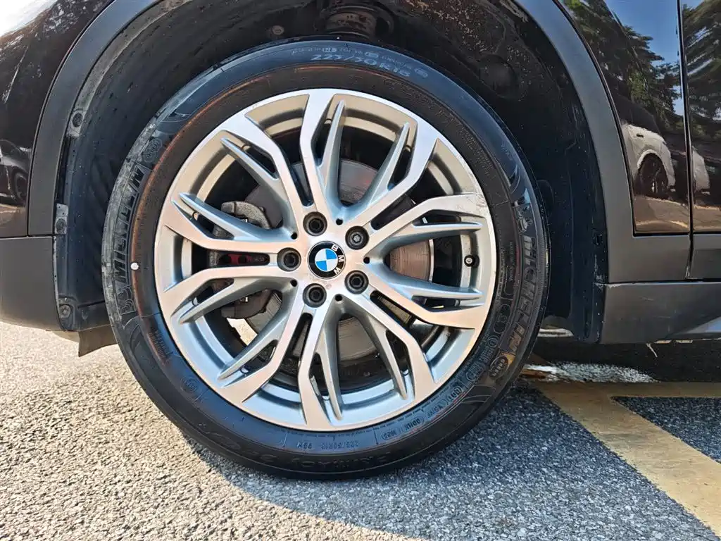 BMW X1 2018 sDrive20Li Leading Model фото 26