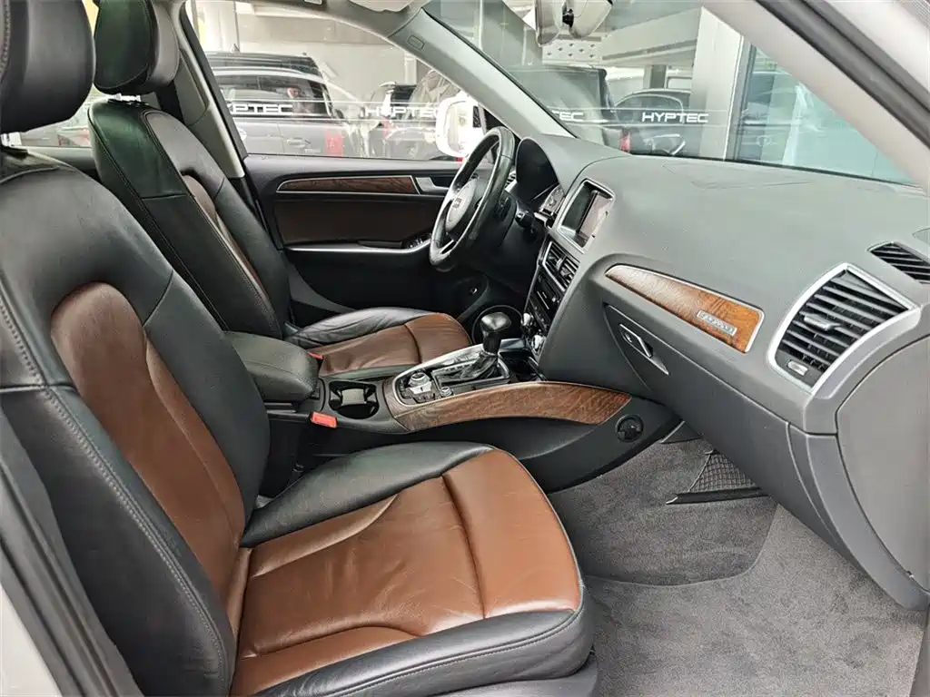 Audi Q5 2016 40 TFSI Comfort Model фото 12