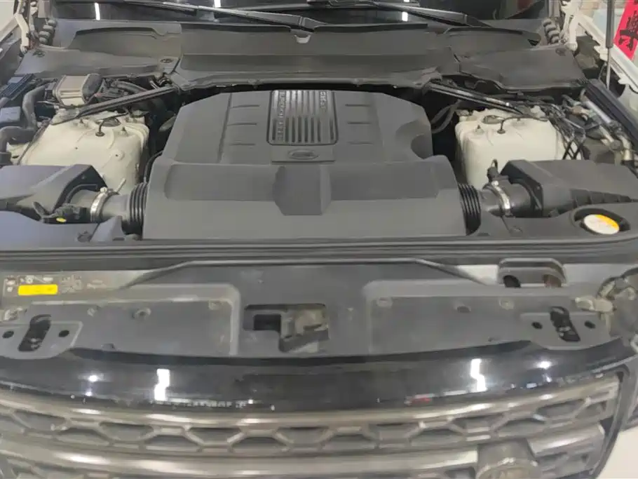 Land Rover Discovery 2018 3.0 SC V6 HSE фото 10