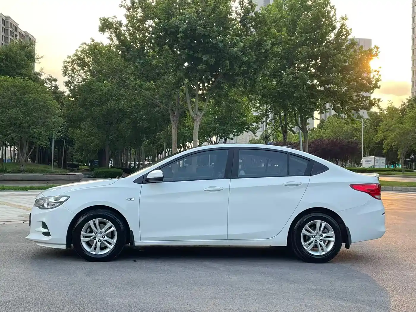 Chevrolet Cavalier 2016 1.5L Manual Delight Edition фото 7