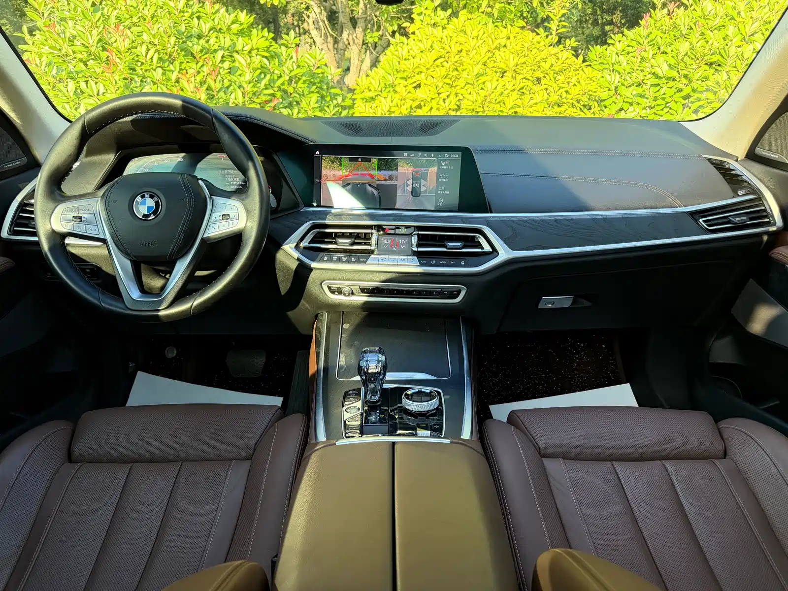 Фото 10 - BMW X7