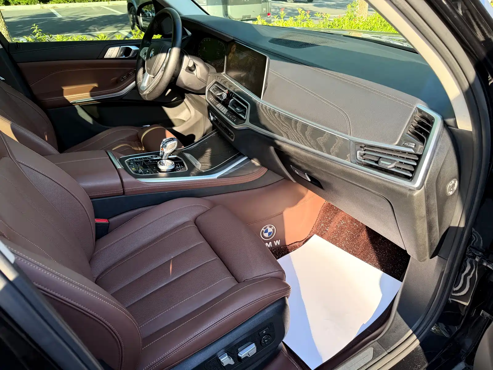 Фото 16 - BMW X7