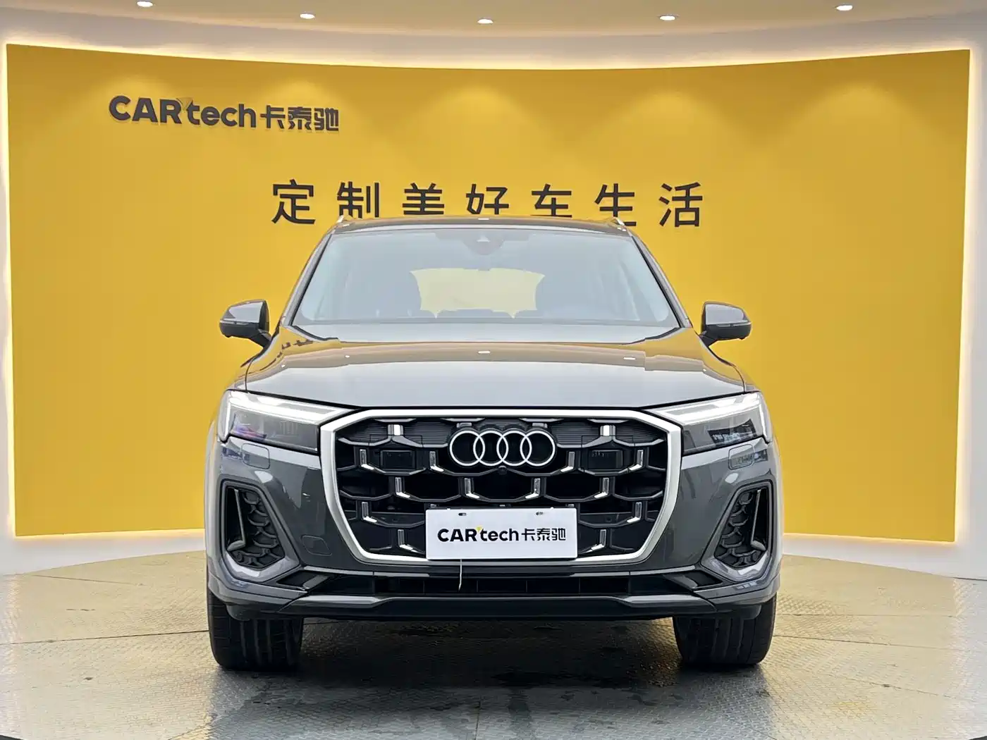 Фото 2 - Audi Q7