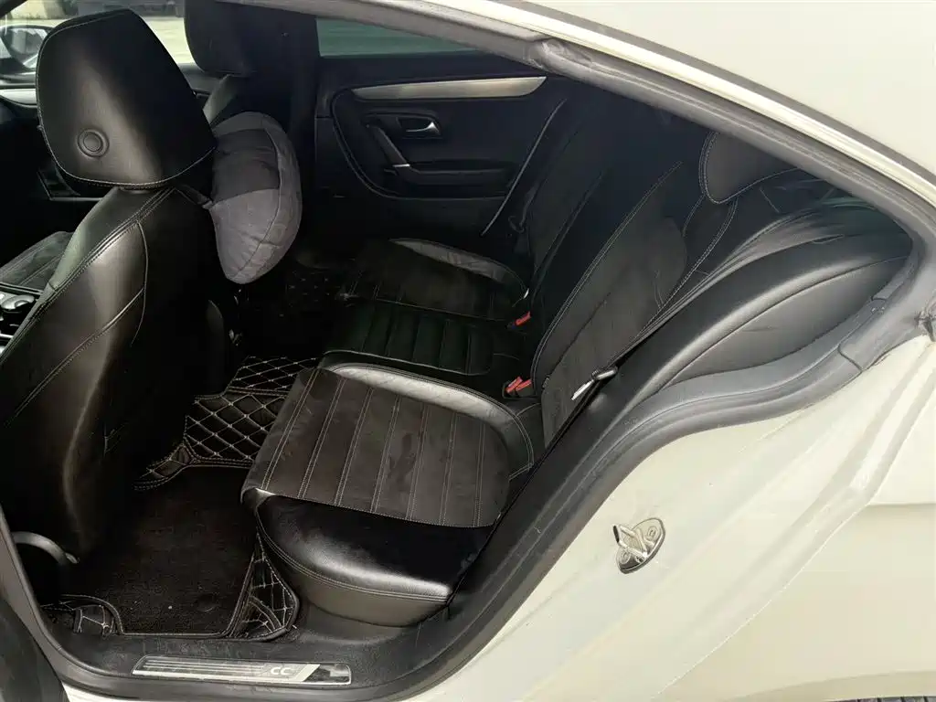 Volkswagen FAW-Volkswagen CC 2015 1.8TSI Luxury фото 8