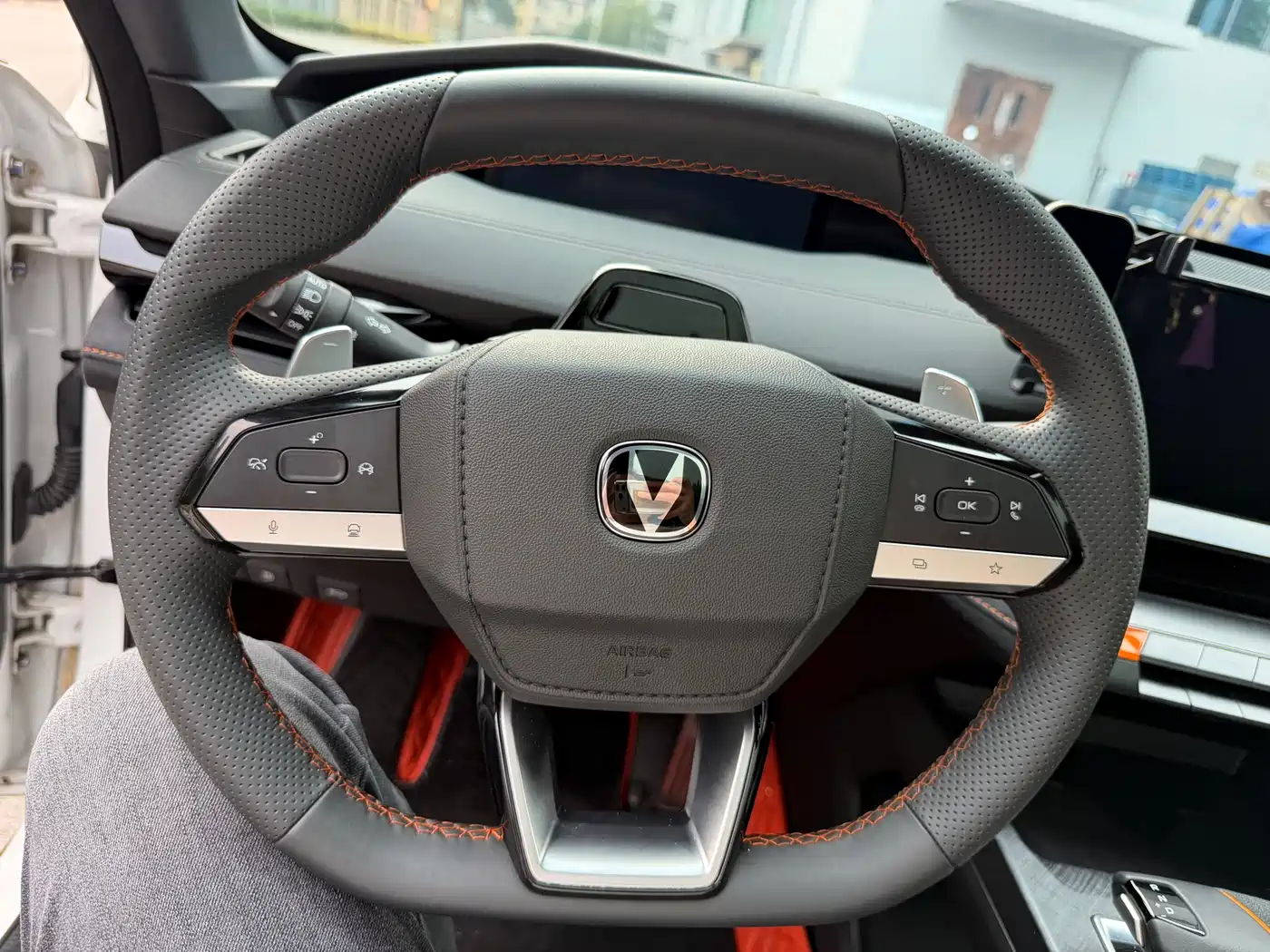 CHANGAN UNI-V