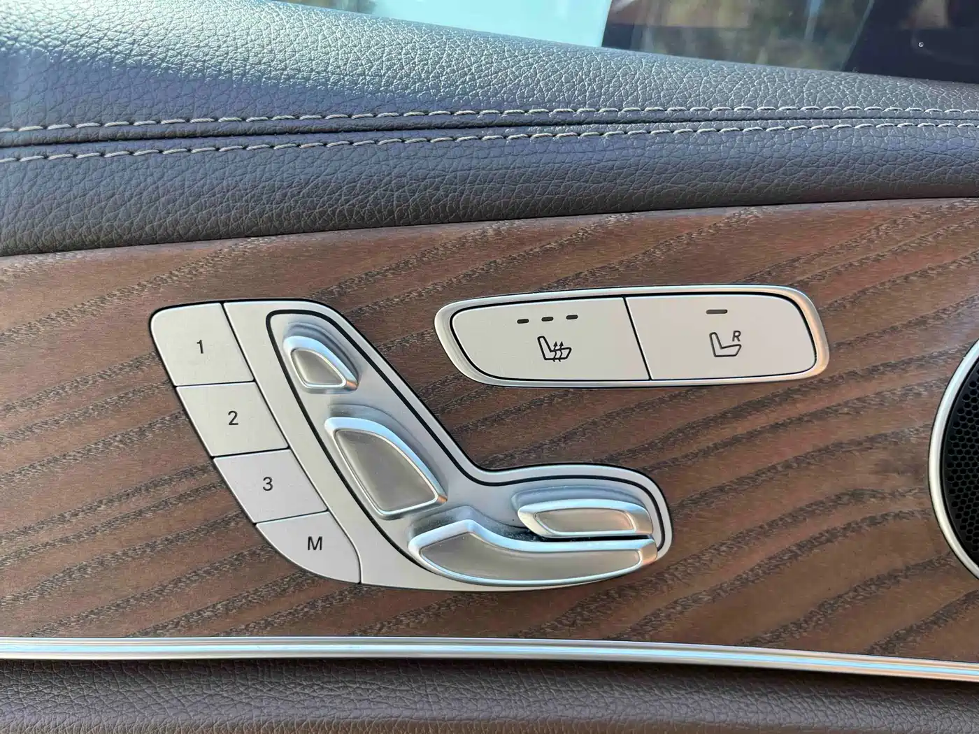 Mercedes-Benz E-Class 2019 E 300 L Fashion фото 11