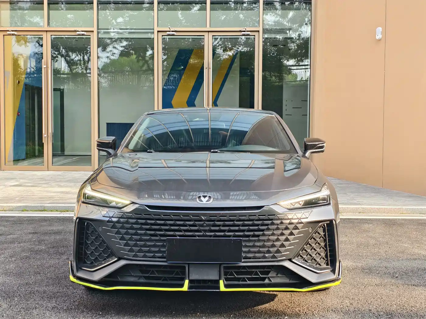CHANGAN UNI-V
