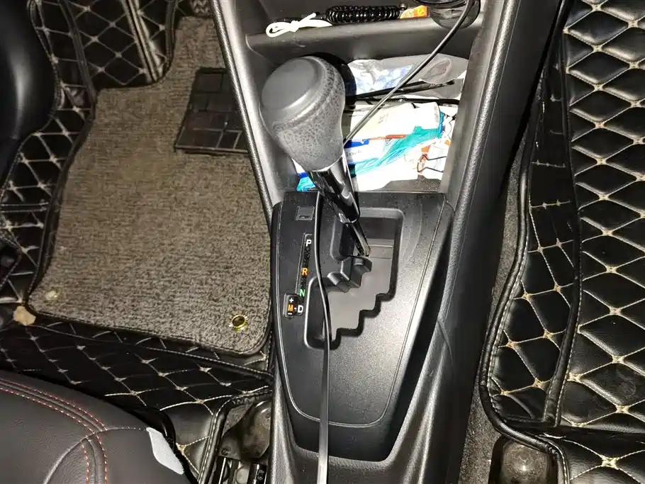 Toyota YARiS L Zhi Xuan 2016 Facelift 1.5E CVT Charming Edition фото 16
