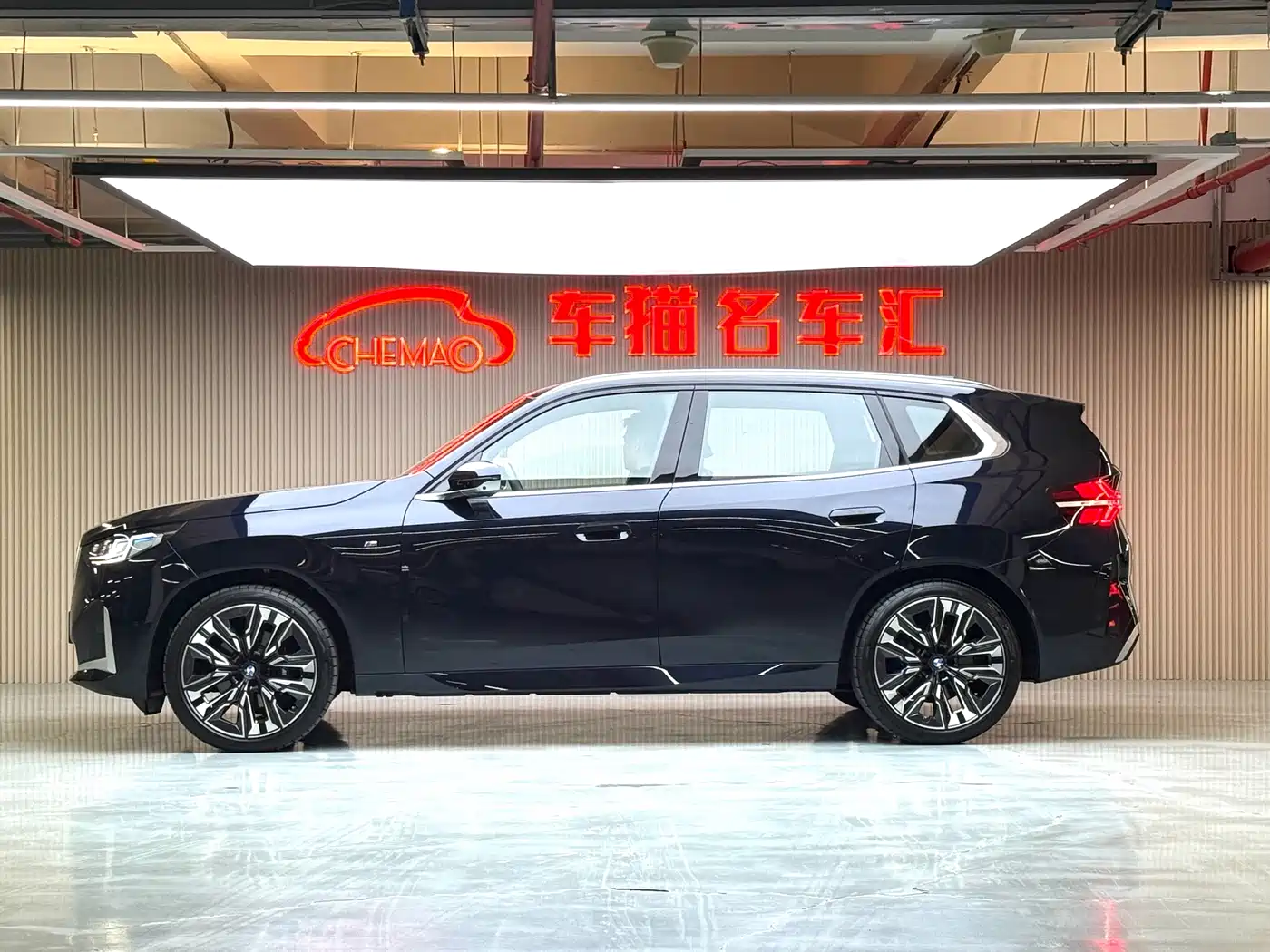 BMW X3 2025 xDrive30L Premium Model M Sport Black Package фото 3