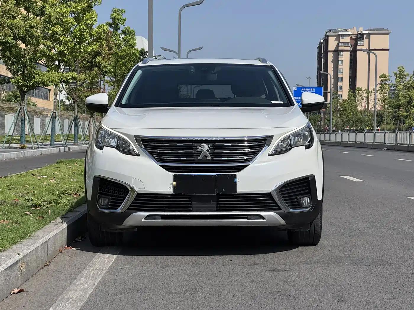 Peugeot 5008 2017 380THP 7-seat Elite Edition фото 2