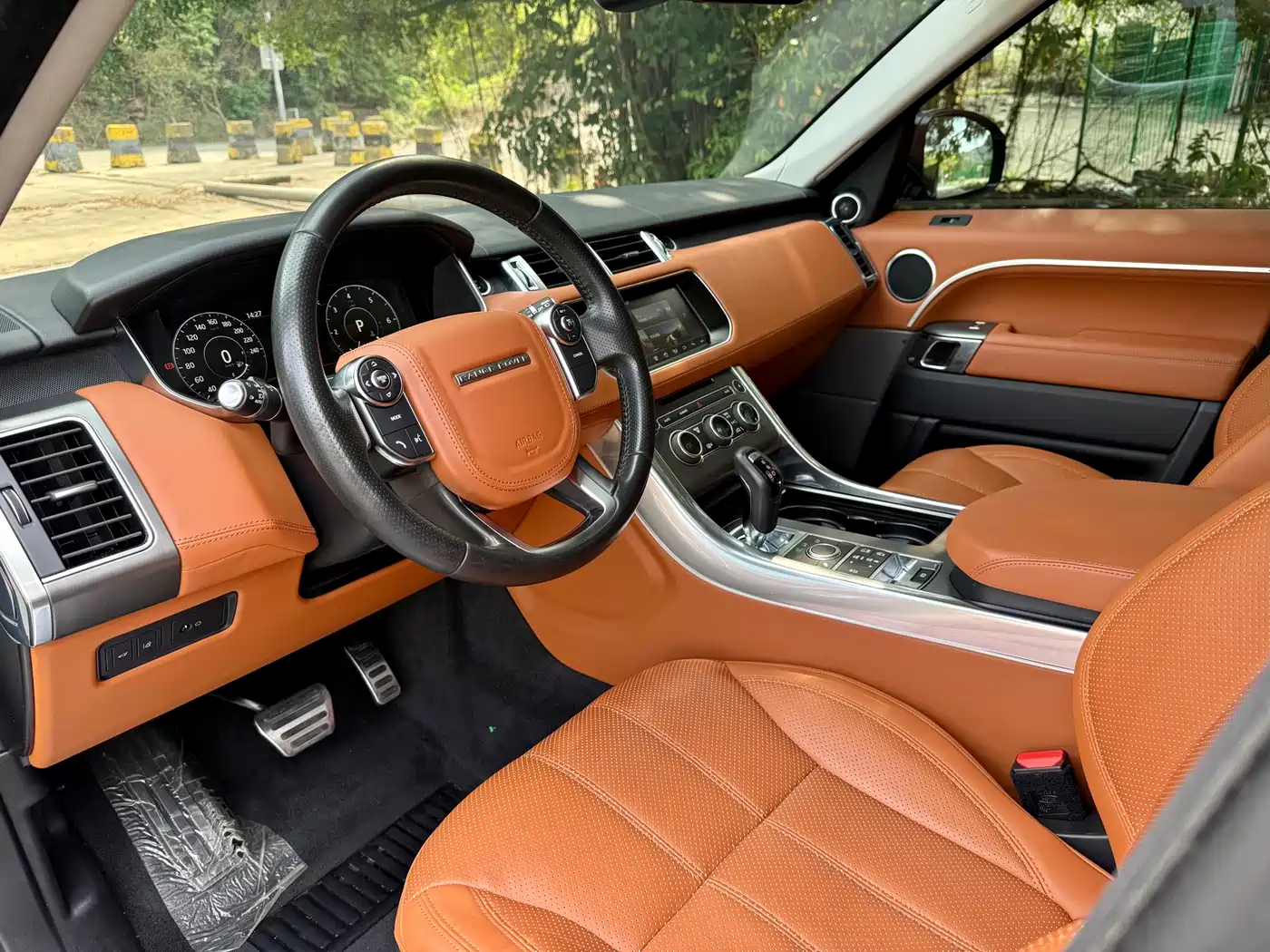 Land Rover Range Rover Sport 2016 3.0 SDV6 HSE фото 4