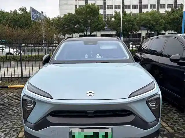 Фото 1 - NIO ES6