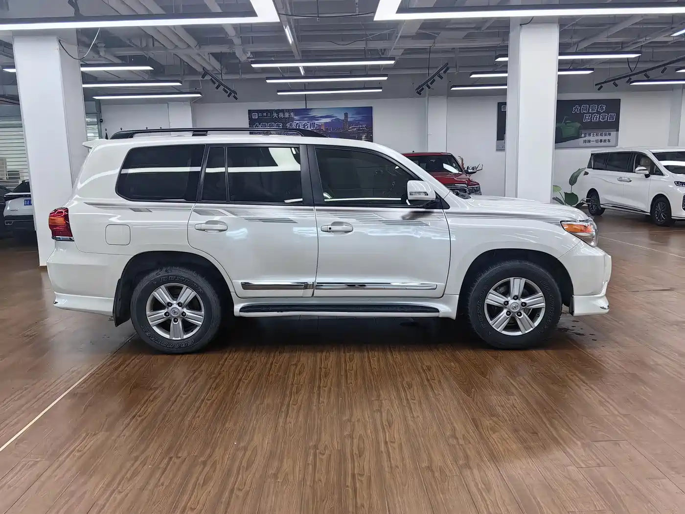 Toyota Land Cruiser (Import) фото 4