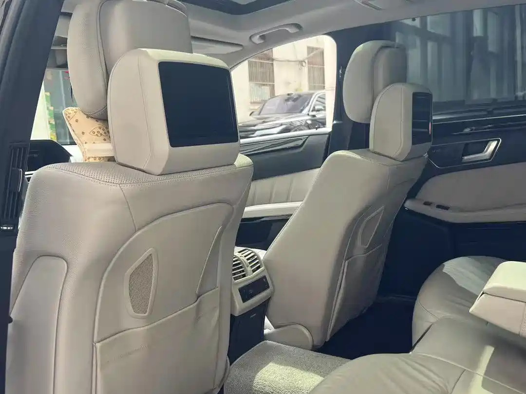 Mercedes-Benz E-Class 2012 E 300 L Fashion фото 6