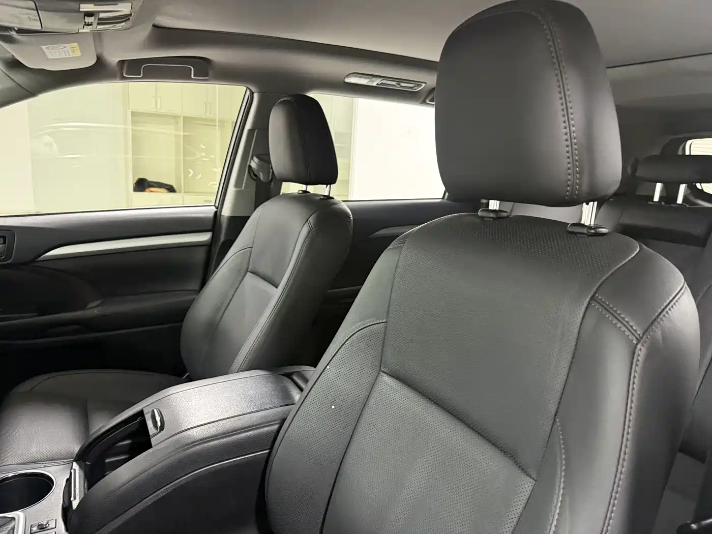 Toyota Highlander 2018 2.0T 4WD Luxury 7-seater China VI фото 12