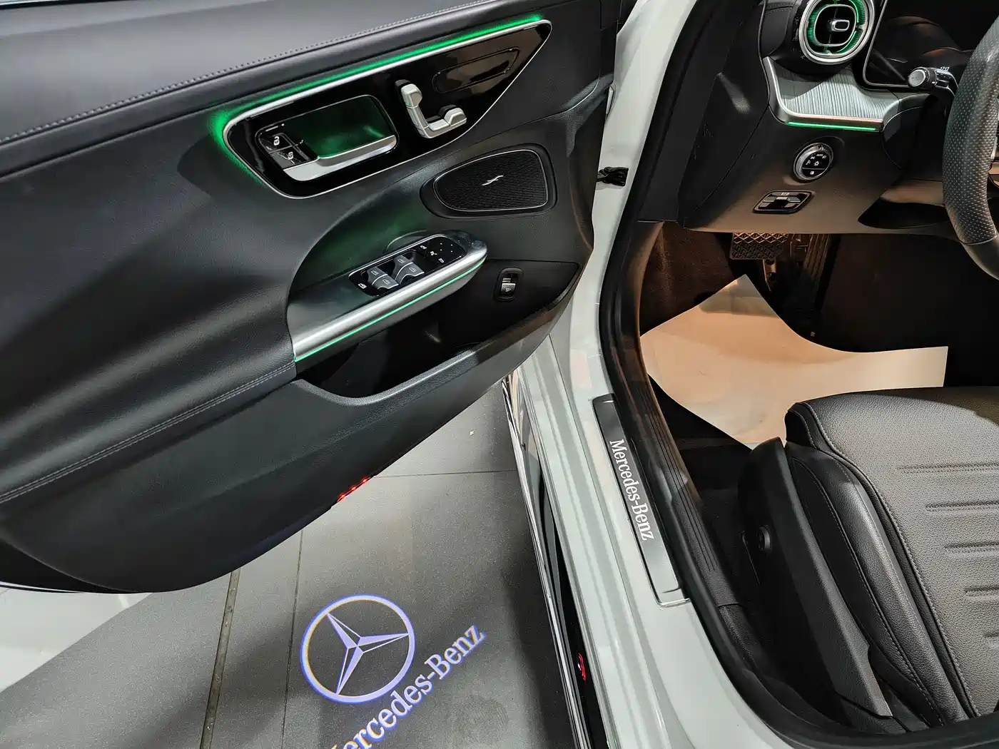 Mercedes-Benz C-Class 2024 C 260 L Sport фото 8