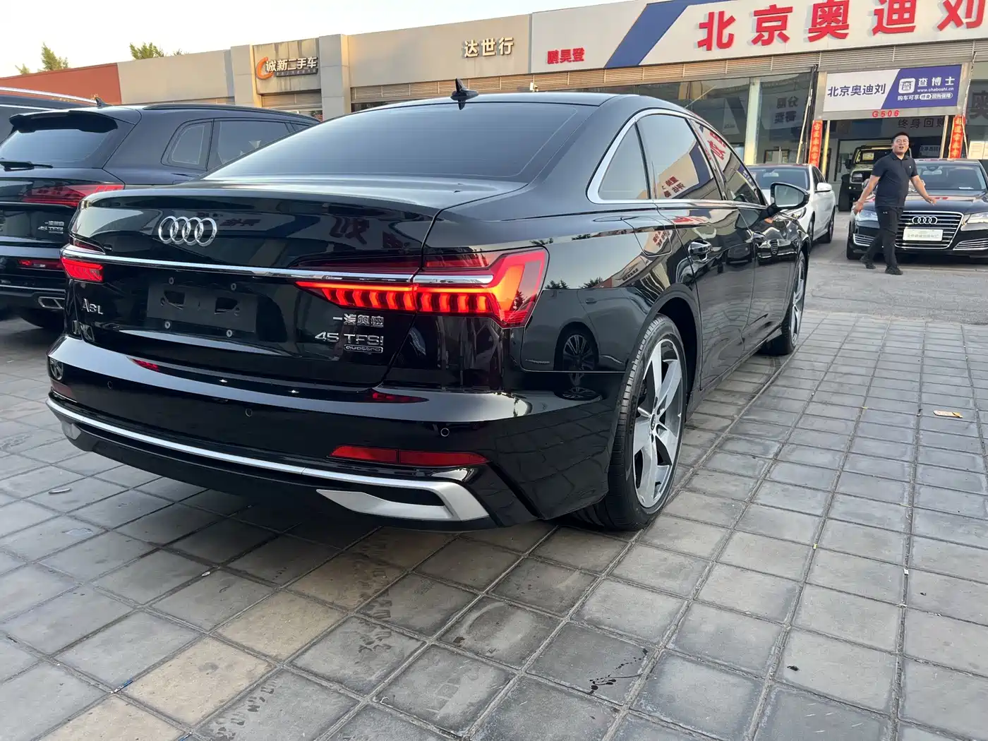 Фото 6 - Audi A6L