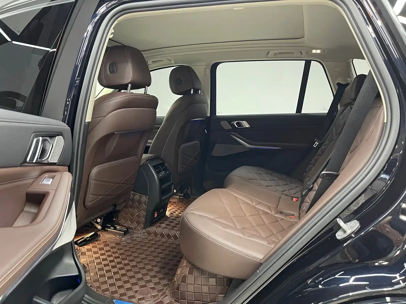 Фото 14 - BMW X5