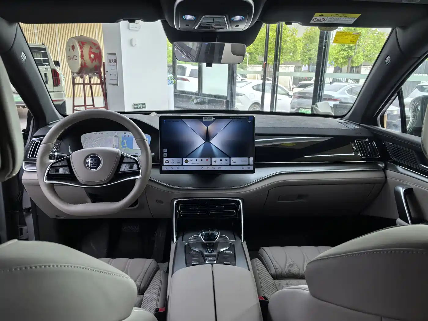 BYD Tang New Energy 2025 DM-i 115KM Flagship фото 18