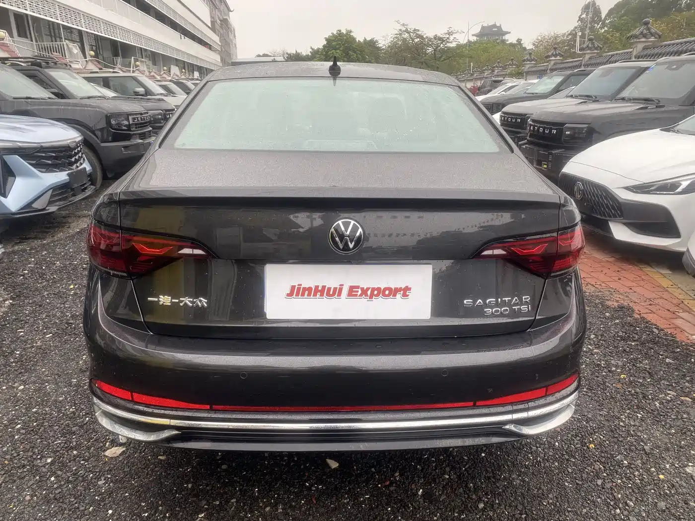 Volkswagen Sagitar 2024 300TSI DSG Surpass Edition фото 3