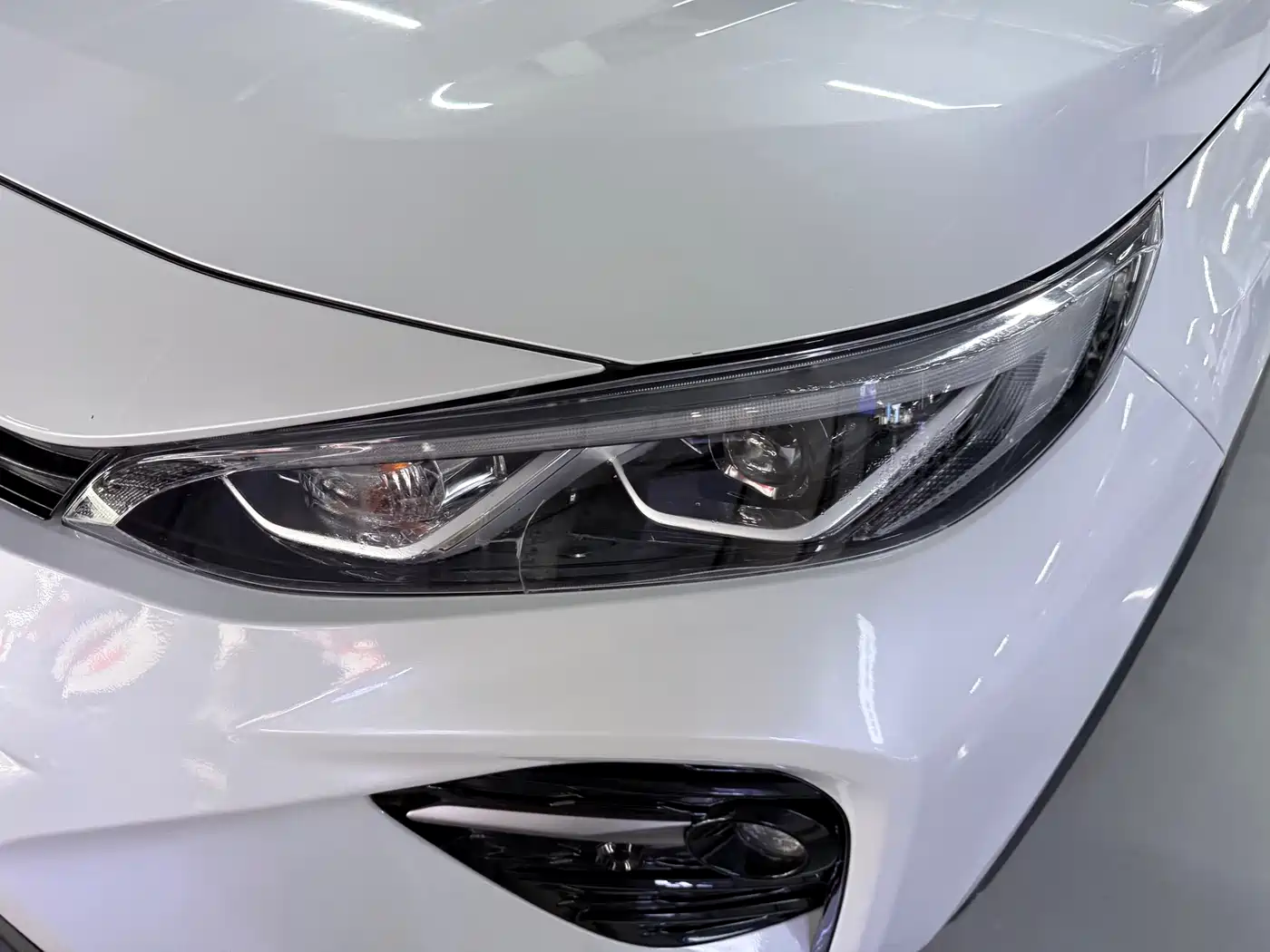 Toyota Wildlander 2023 2.0L CVT FWD Luxury PLUS фото 4