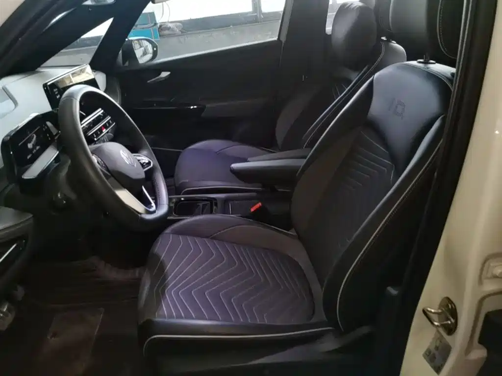 Volkswagen ID.3 2024 Outstanding Edition фото 15