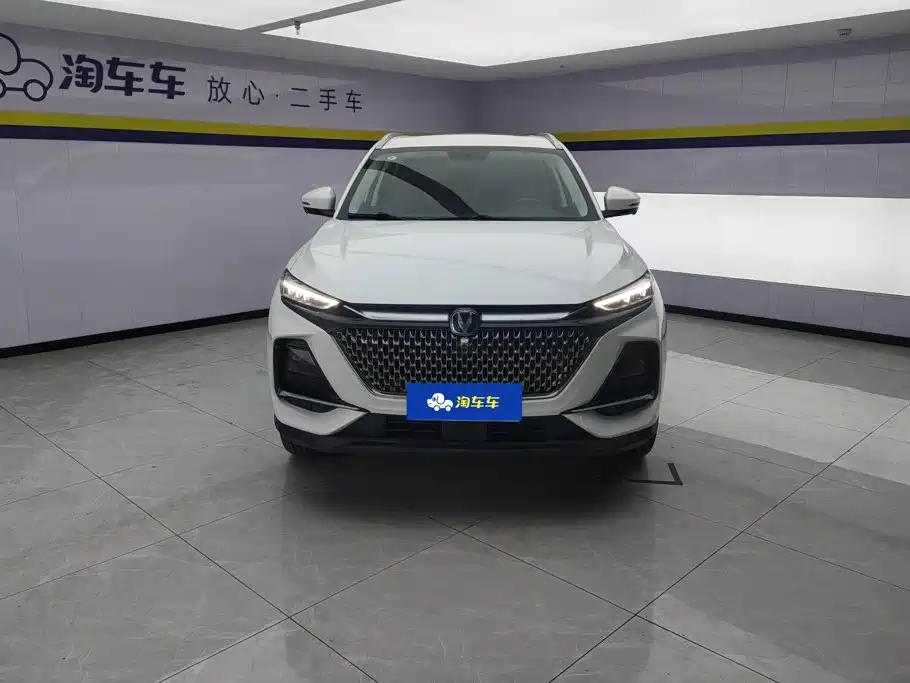 Changan X7 PLUS 2024 2024 1.5T Auto Prestige 7-Seater