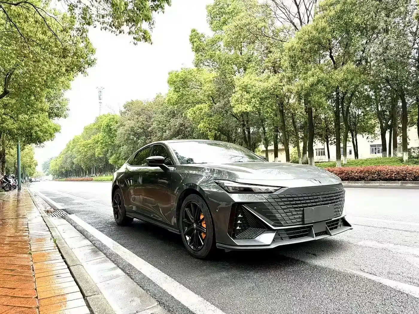 CHANGAN UNI-V