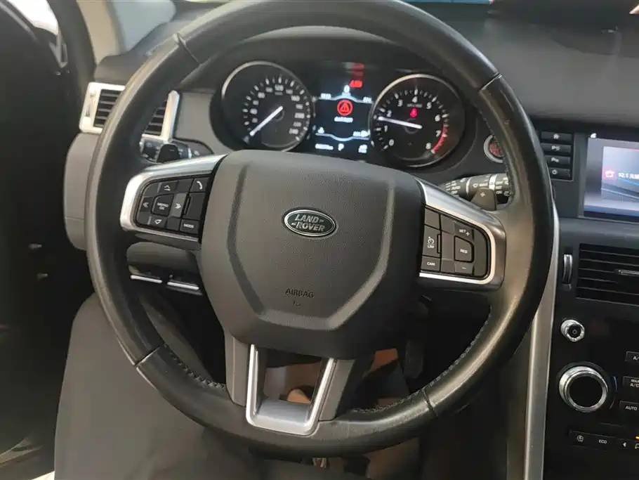 Land Rover Discovery Sport 2018 240PS SE Edition фото 15