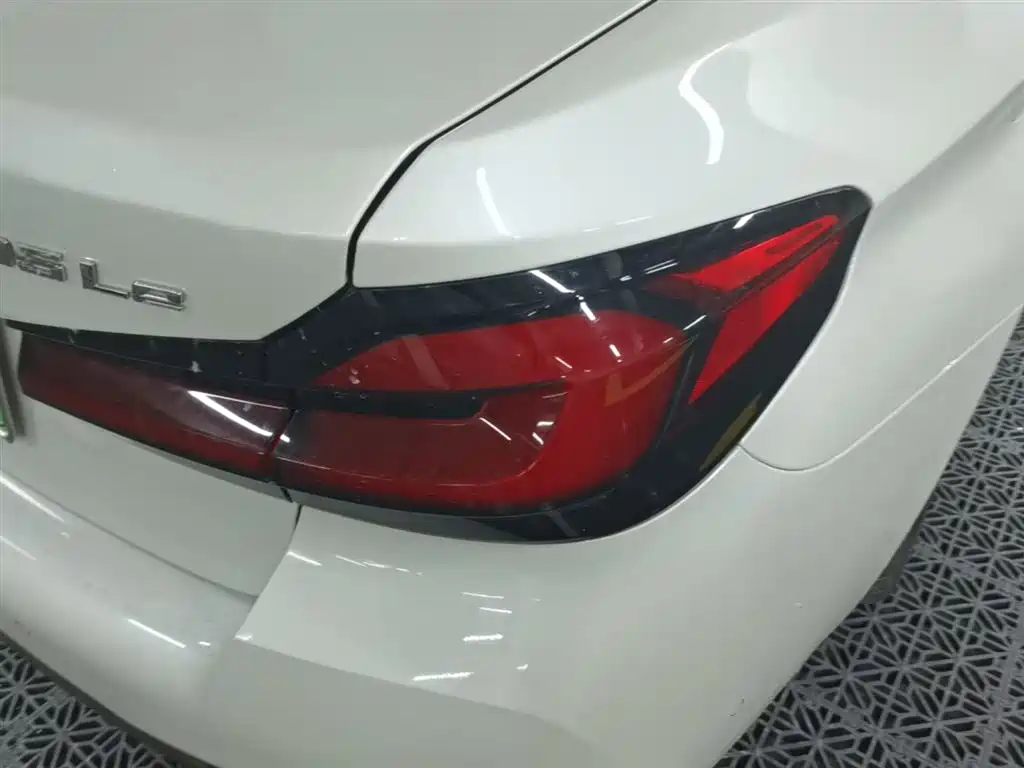 BMW 5 Series New Energy 2022 Facelift 535Le M Sport Package фото 8