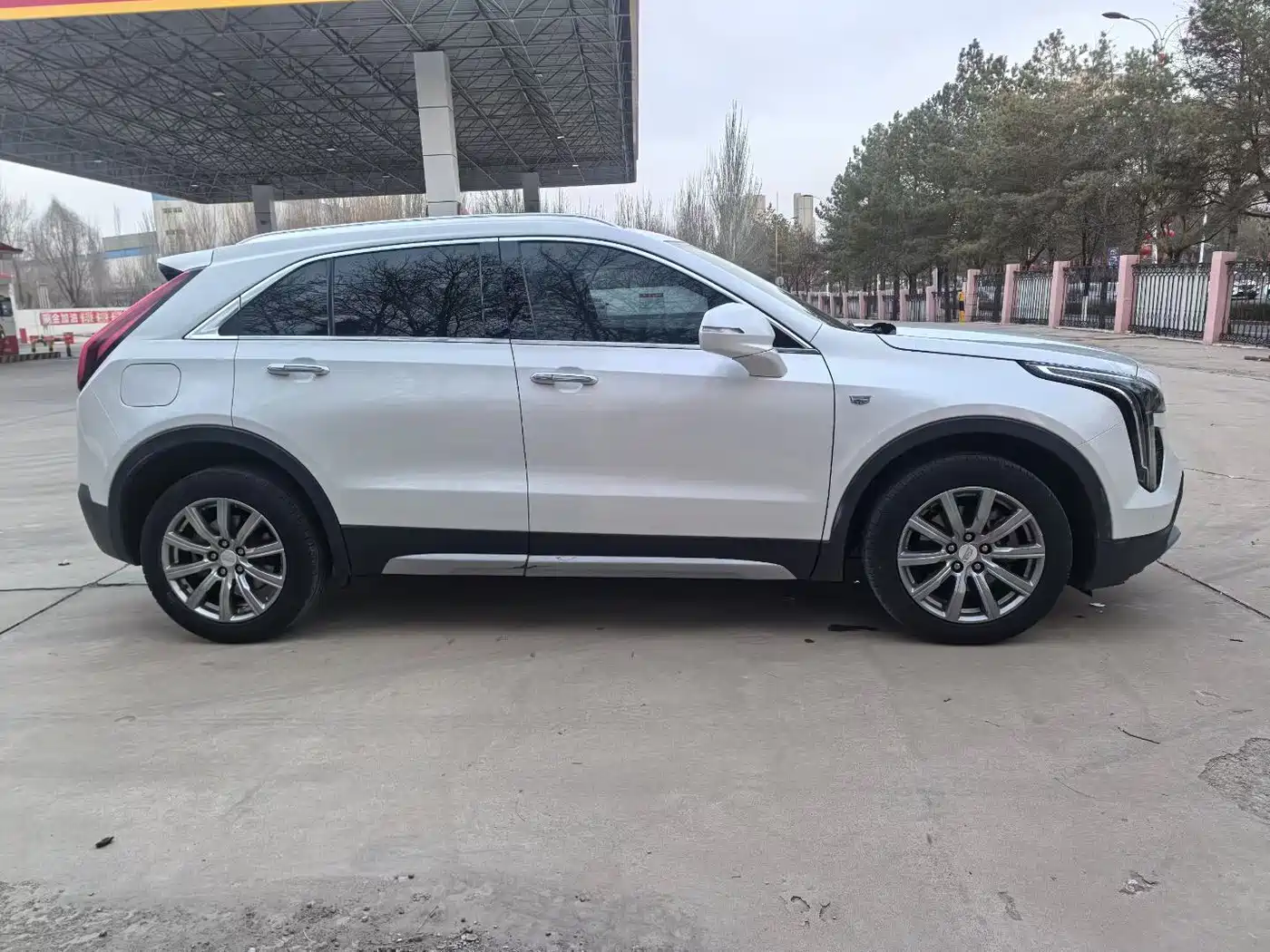 Cadillac XT4 2019 2018 28T FWD Leading Edition