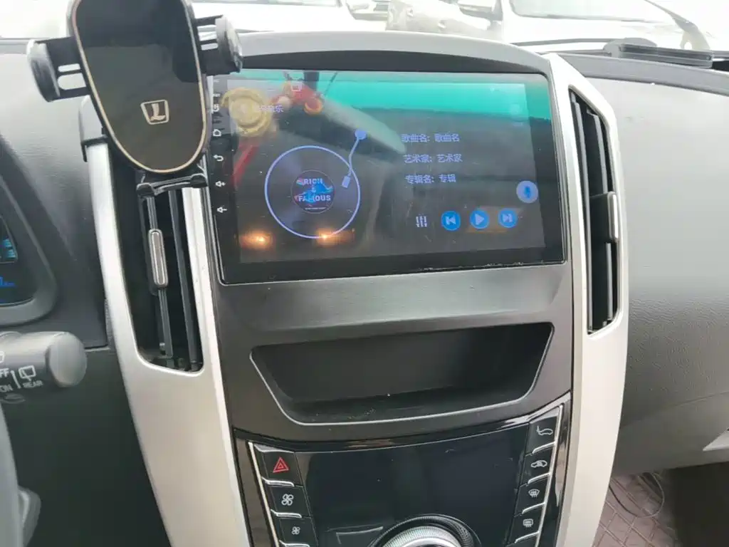 Luxgen U6 SUV 2016 2015 1.8T Fashion Upgrade