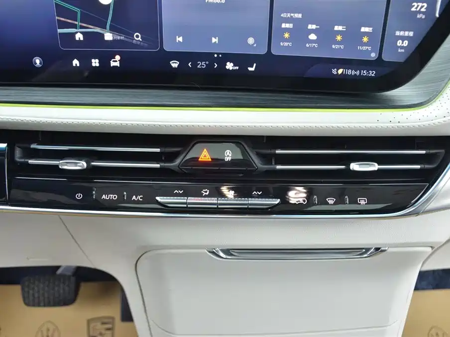 Buick Century 2023 2.0T 4-Seat Private Edition фото 10