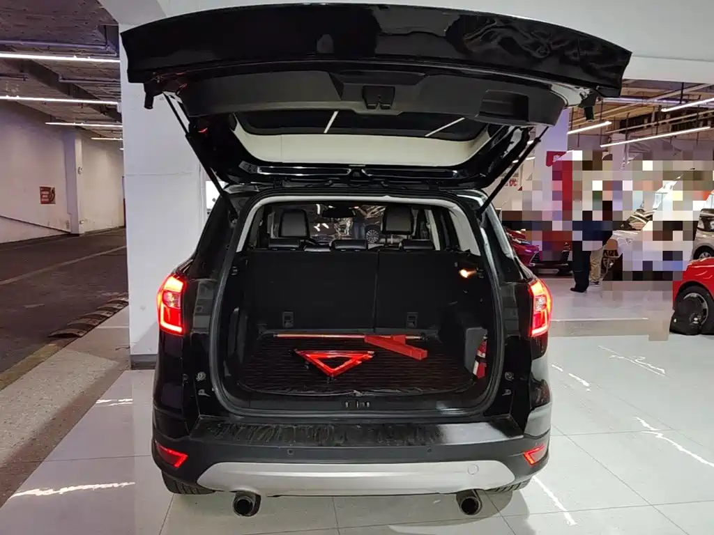Ford Kuga 2018 2018 Facelift EcoBoost 180 FWD Boyi Edition