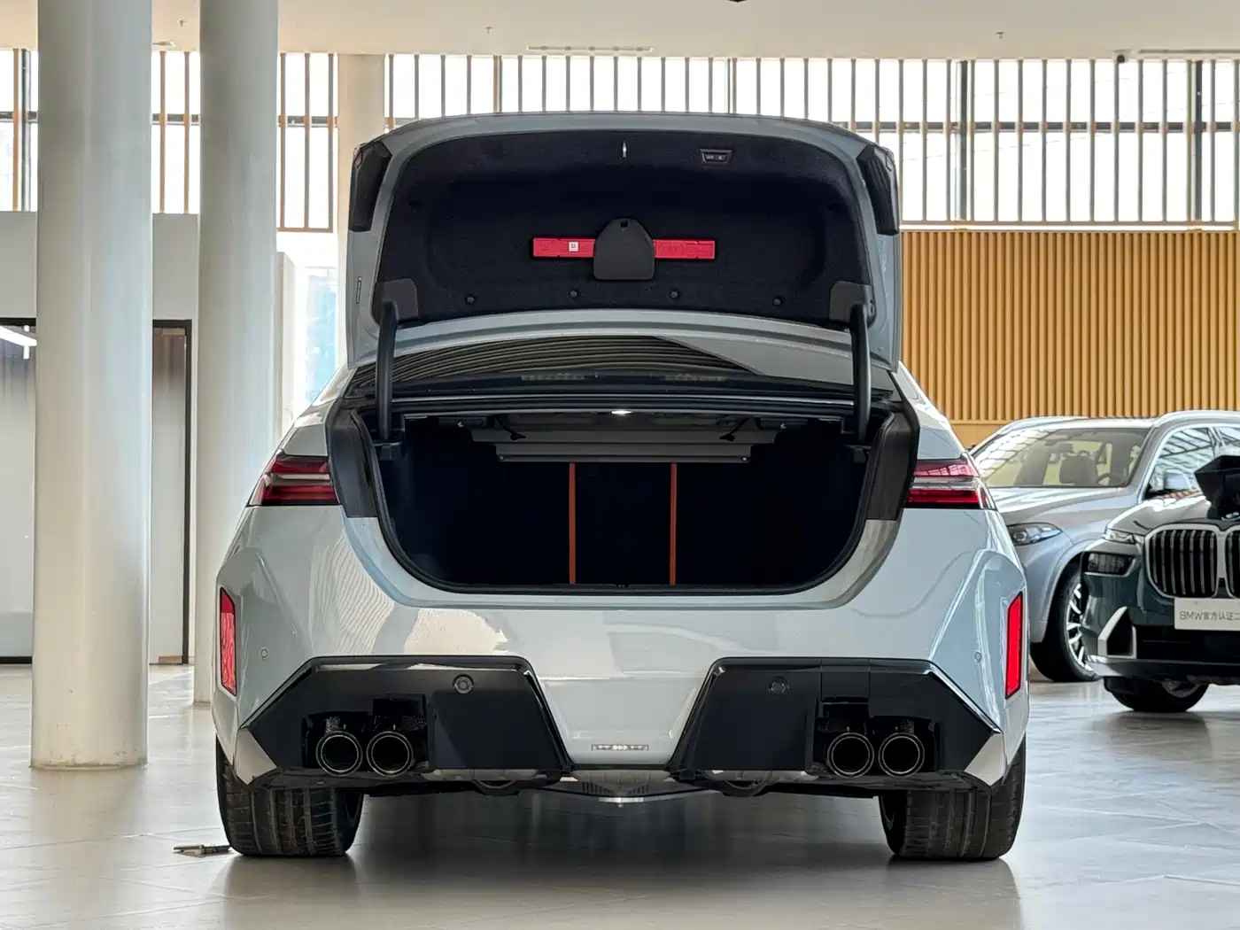 BMW M5 New Energy 2025 M5 фото 9