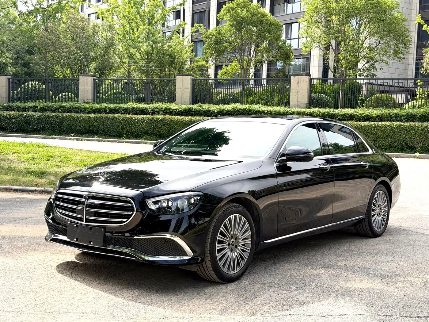Mercedes-Benz E-Class 2021 E 300 L Premium
