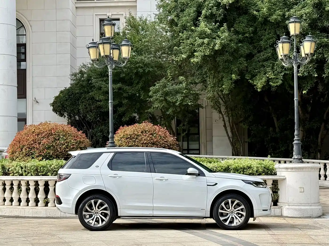 Land Rover Discovery Sport 2020 249PS R-Dynamic Performance фото 3