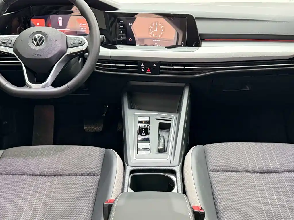 Volkswagen Golf 2025 2023 Facelift 280TSI DSG Pro