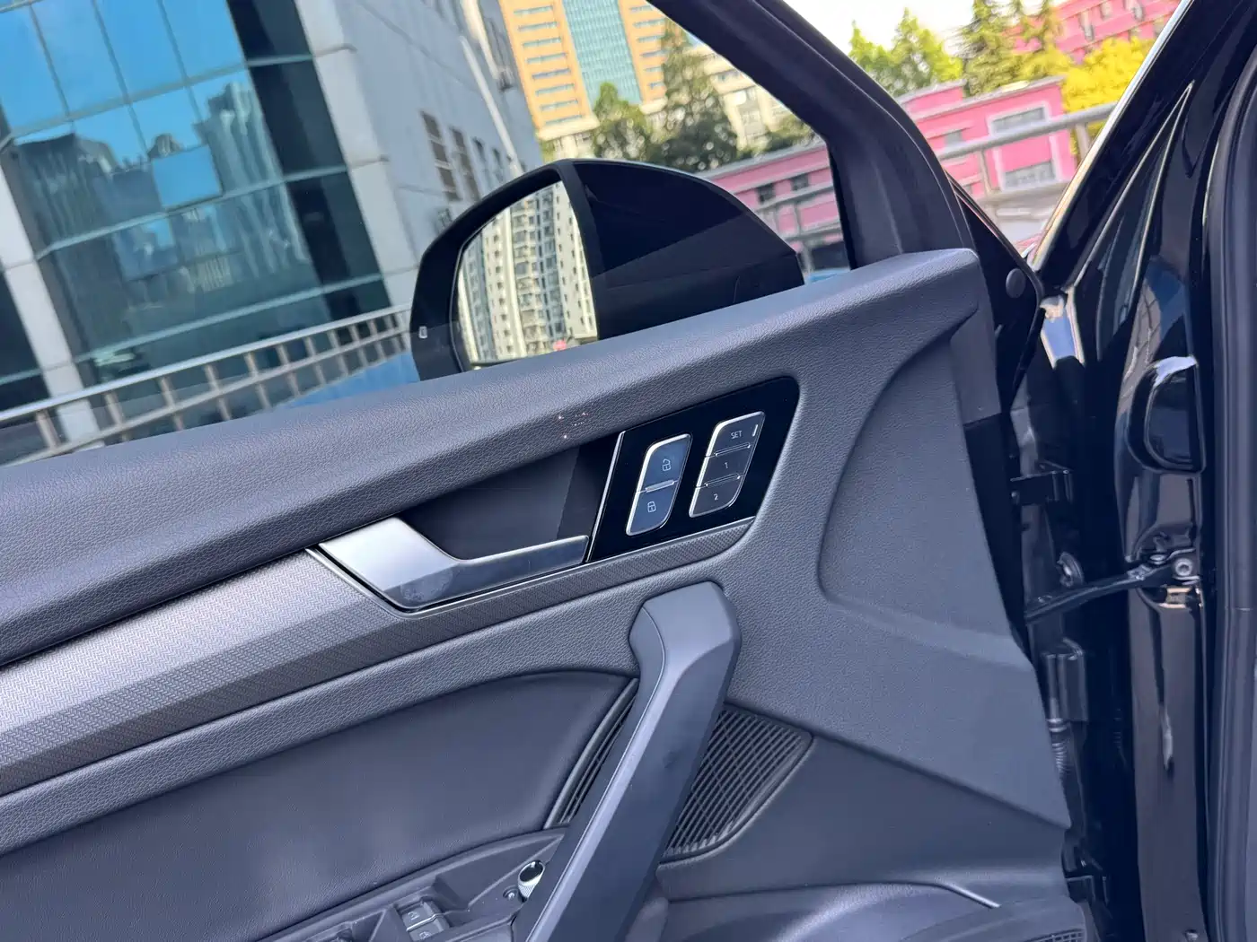 Audi Q5L 2025 45 TFSI Luxury Dynamic фото 10