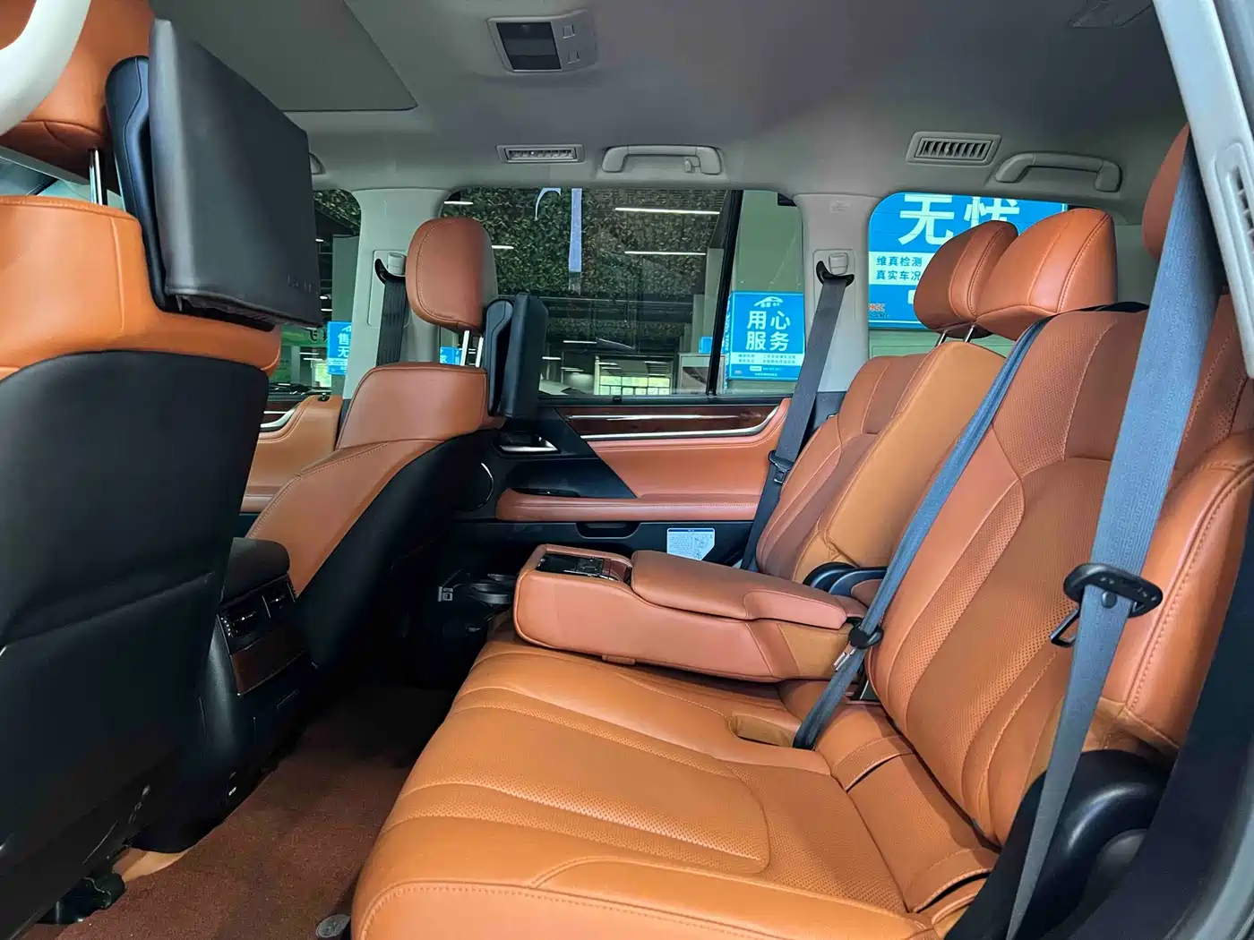 Lexus LX 2019 570 Peak Special Edition фото 11