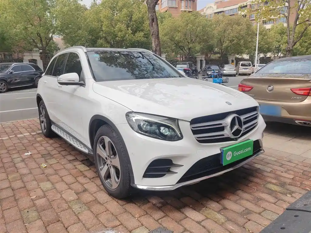Mercedes-Benz GLC 2017 GLC 300 4MATIC Dynamic фото 22