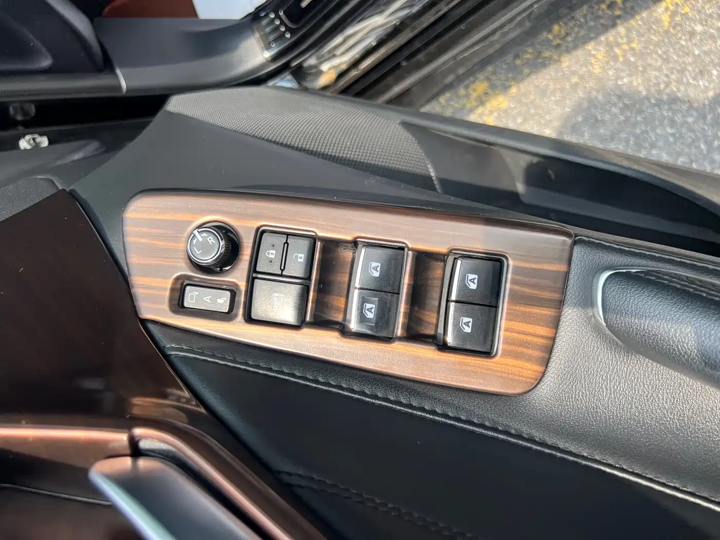 Toyota Avalon 2021 2.5L Luxury Edition фото 18